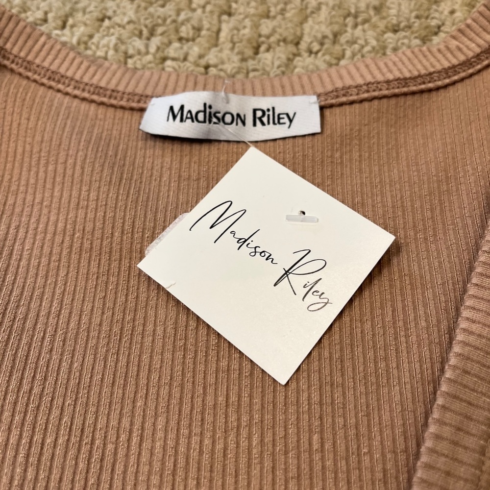 NWT Madison Riley Crop Top - Picture 4 of 5